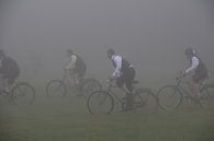 Course cycliste bavaroise dans le brouillard par Paul Franke Aperçu