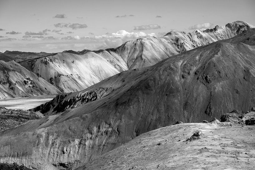 The vastness of Landmannalaugar in Black and White by Gerry van Roosmalen