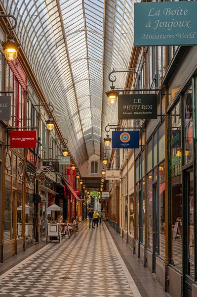 Paris under glass by Karsten Rahn