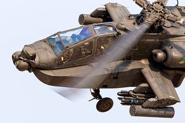 Een kijkje op de Apache helikopter van Jimmy van Drunen