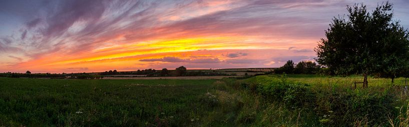 Pastel colours on the horizon by Maurice Hertog