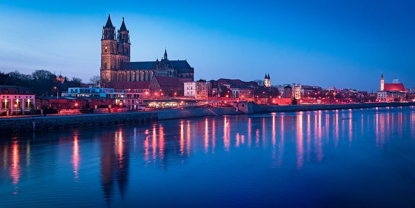 Blaue Stunde in Magdeburg von Martin Wasilewski