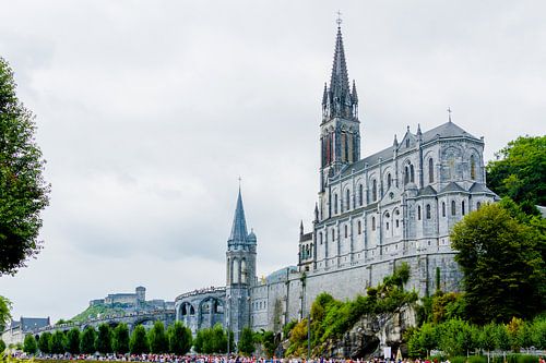 Rozenkransbasiliek Lourdes