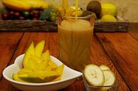 Mango-Bananen-Sternfrucht-Smoothie. von Babetts Bildergalerie Miniaturansicht