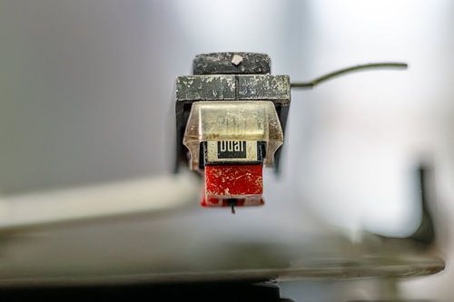 In the Heartbeat of the Record Player – When the Needle Breaks the Silence by Infinite Decay