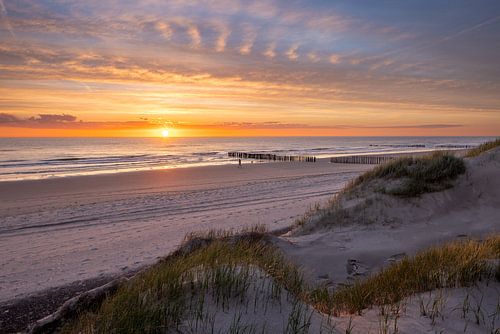 De Ker4f bij Schoorl aan zee met ondergaande zon
