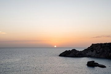 Sonnenuntergang Cala Tarida, Ibiza, September 2021 von Danielle Bosschaart