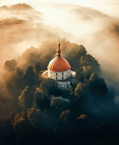 Burg im Herbst