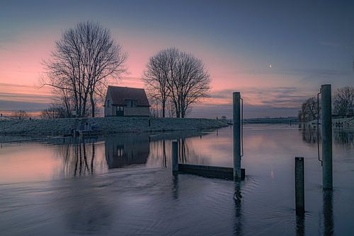 Serene calm during the blue hour at the pumping station in Den Bosch