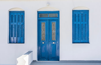 Portes bleues sur Sifnos