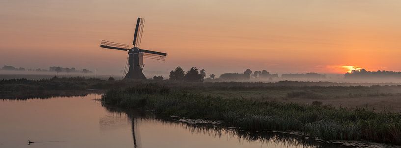 Sunrise at the Broekmolen by Davey Bogaard