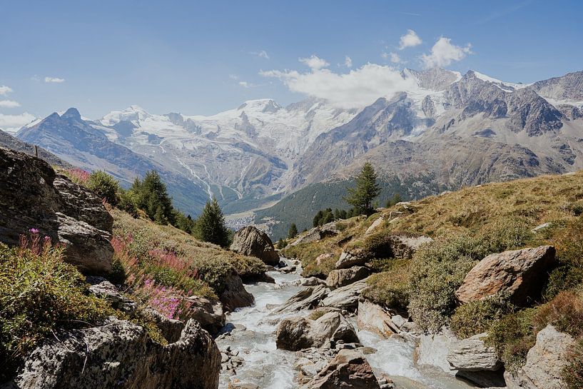 Saas-Grund Kreuzboden stream by Anneke Vat