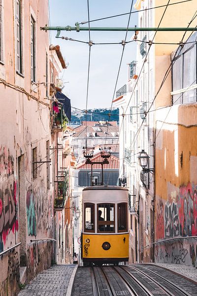 Lisbon by Hello Pompoyo