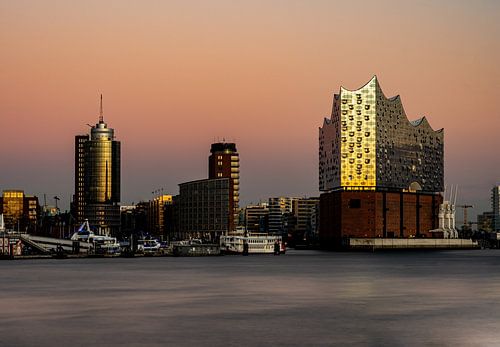 Elbphilharmonie at sunset, Hamburg, Germany