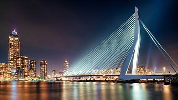 Erasmus Bridge Rotterdam at night by Rene van Heerdt