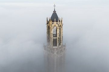 Dom tower in the morning mist in Utrecht by Bas van Setten