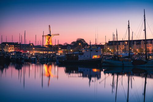 Blue hour old port of Hellevoetsluis