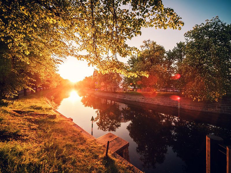 Berlin – Sonnenuntergang am Landwehrkanal van Alexander Voss