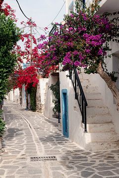 Straatje in Griekenland | reisfotografie | Paros Griekenland van Kimberley Jekel