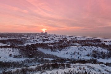 Le West Dune Park de La Haye, près de Kijkduin, sous un épais manteau de neige. sur Rob Kints