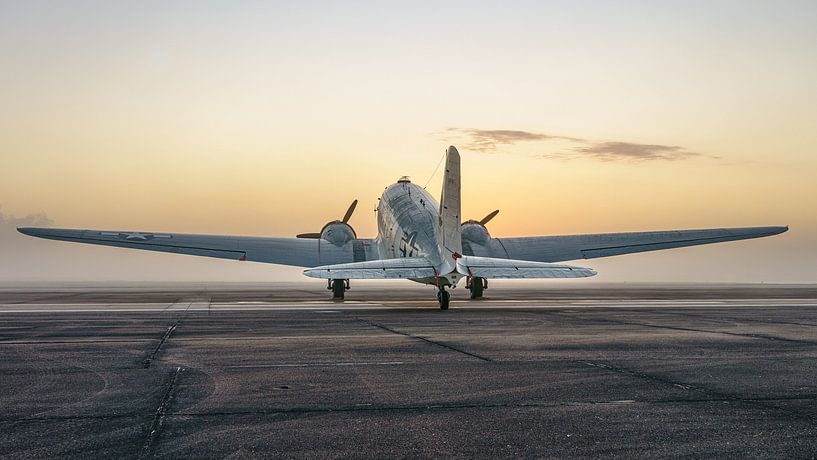 U.S. Navy Douglas SC-47J Skytrain. by Jaap van den Berg