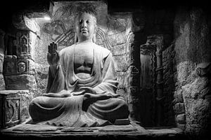 «Trois choses ne peuvent pas être longtemps cachée: le soleil, la lune, et la vérité", Buddha Q sur Hans Brinkel