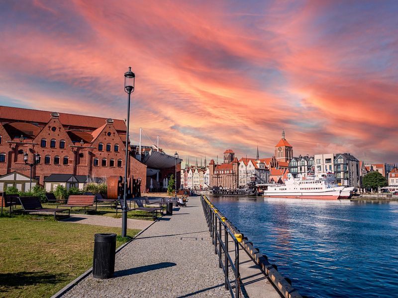 Reisepanorama der Altstadt von Danzig, Polen von Animaflora PicsStock