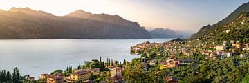 Panorama van het Gardameer bij Malcesine van Voss fotografie