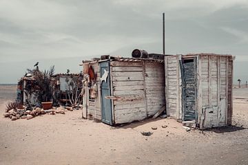 Oud strandhuis op Fuerteventura in Spanje van Steven Dijkshoorn