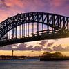 Sydney Harbor Bridge bij zonsondergang van Melanie Viola