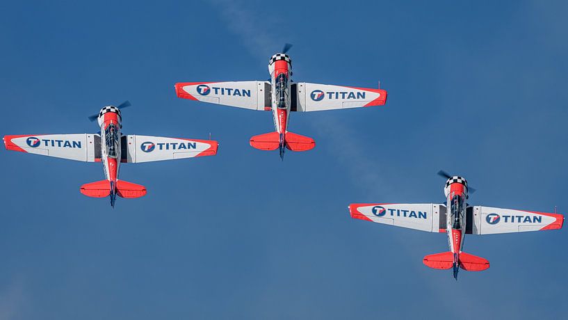 Titan Aerobatic Team 2025. by Jaap van den Berg