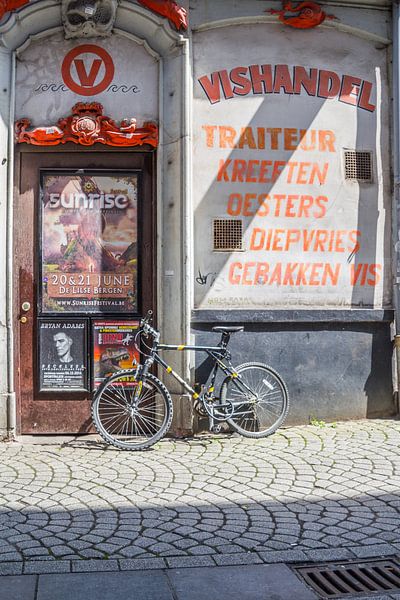 Fish shop closed by didier de borle
