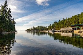 Les eaux calmes de Finn Bay, à Lund sur Ton de Koning