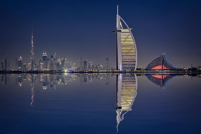 Réflexion sur le Skyline de Dubaï par Dieter Meyrl