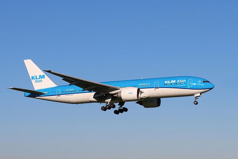 KLM PH BQN, Boeing 777-206, Nahanni National Park by Gert Hilbink