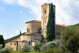 The Abbey of Sant’'Antimo in Castelnuovo dell'’Abate near Montalcino in Tuscany, Italy. (1) by André Blom Fotografie Utrecht