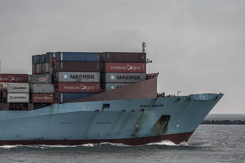 Inbound Containership!