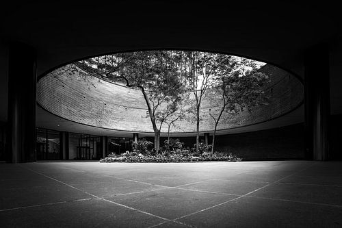 De ingang van Lake Point Tower in Chicago