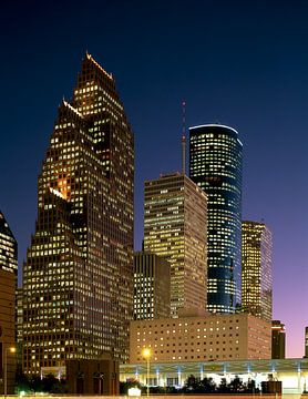 Skyline van Houston in de nacht - 1980s van Zeger Knops