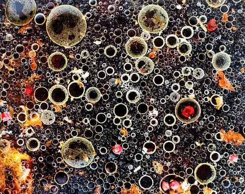 Vinaigre et huile assortis, mélangés, gros plan