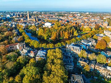 Luchtfoto Zwolle tijdens een mooie herfstdag