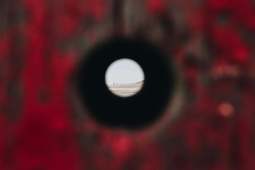 Blick durch Strandpfosten 17 auf der Insel Texel, Wattenmeer, Niederlande von Evelien Lodewijks