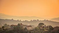 landschap Toscane bij zonsondergang van Kok and Kok thumbnail