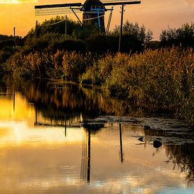 Moulin au coucher du soleil sur Dik Wagensveld
