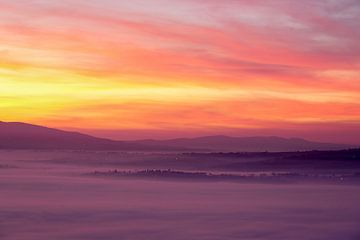 Trevi Umbrië Italië Landschap met Zonsondergang van Martijn Jebbink Fotografie