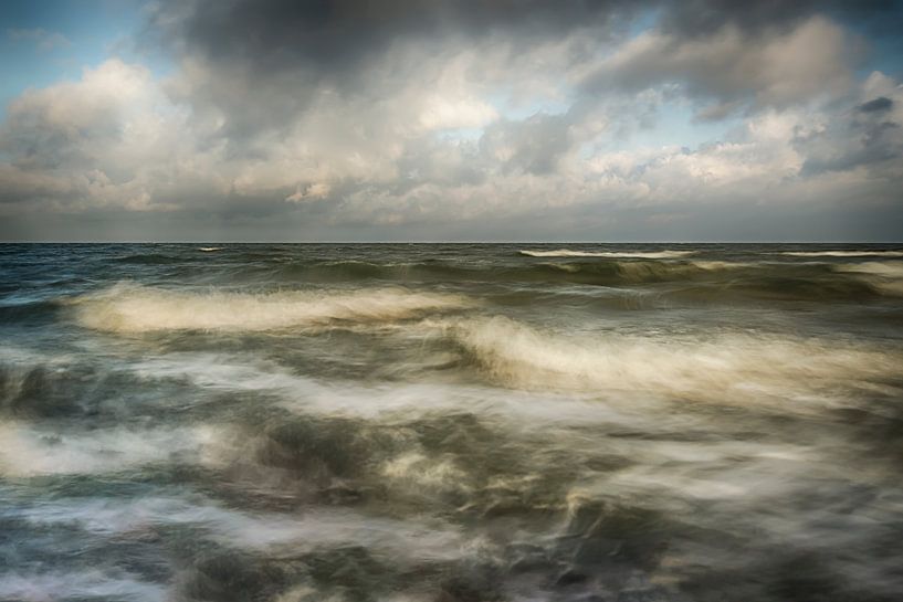 Woeste zee. by Ron Westbroek