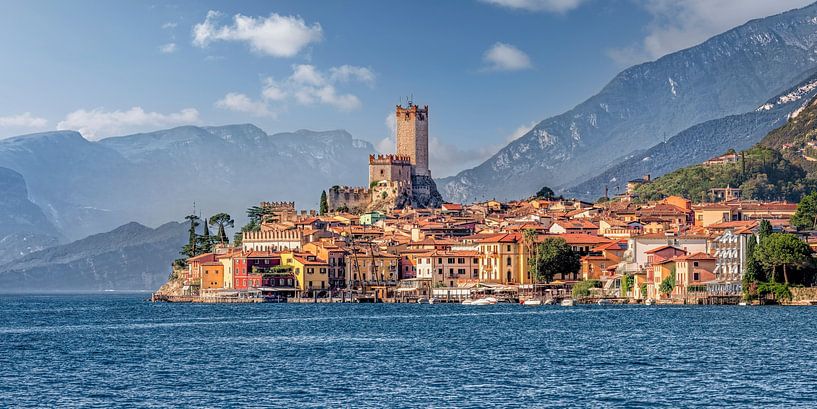 Malcesine aan het Gardameer in Italië van Voss fotografie