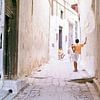 Spelende kinderen op de straten van Fez | Marokko | van Stories by Pien