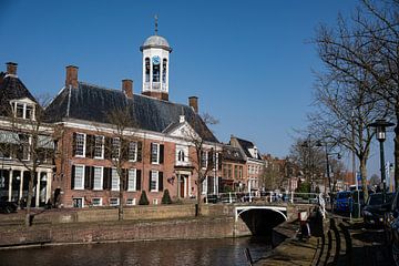 L'hôtel de ville historique de Dokkum : une icône intemporelle dans la ville aux onze cités sur Zuidfotograaf