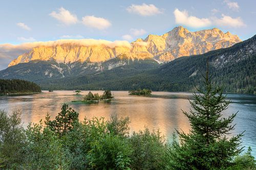 Eibsee in the evening
